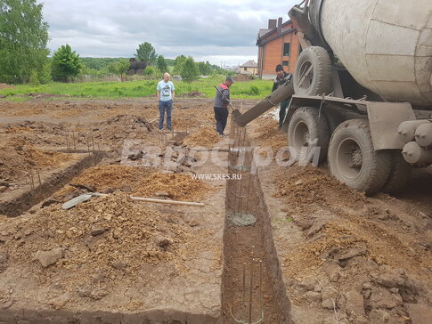 Заливка буронабивных свай